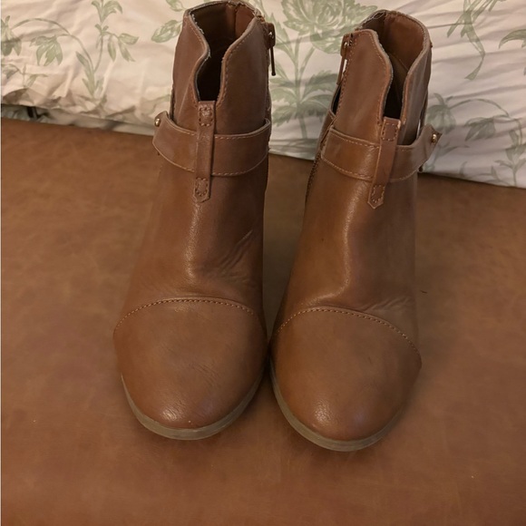 Brown Ankle Boots for Women - Picture 2 of 6
